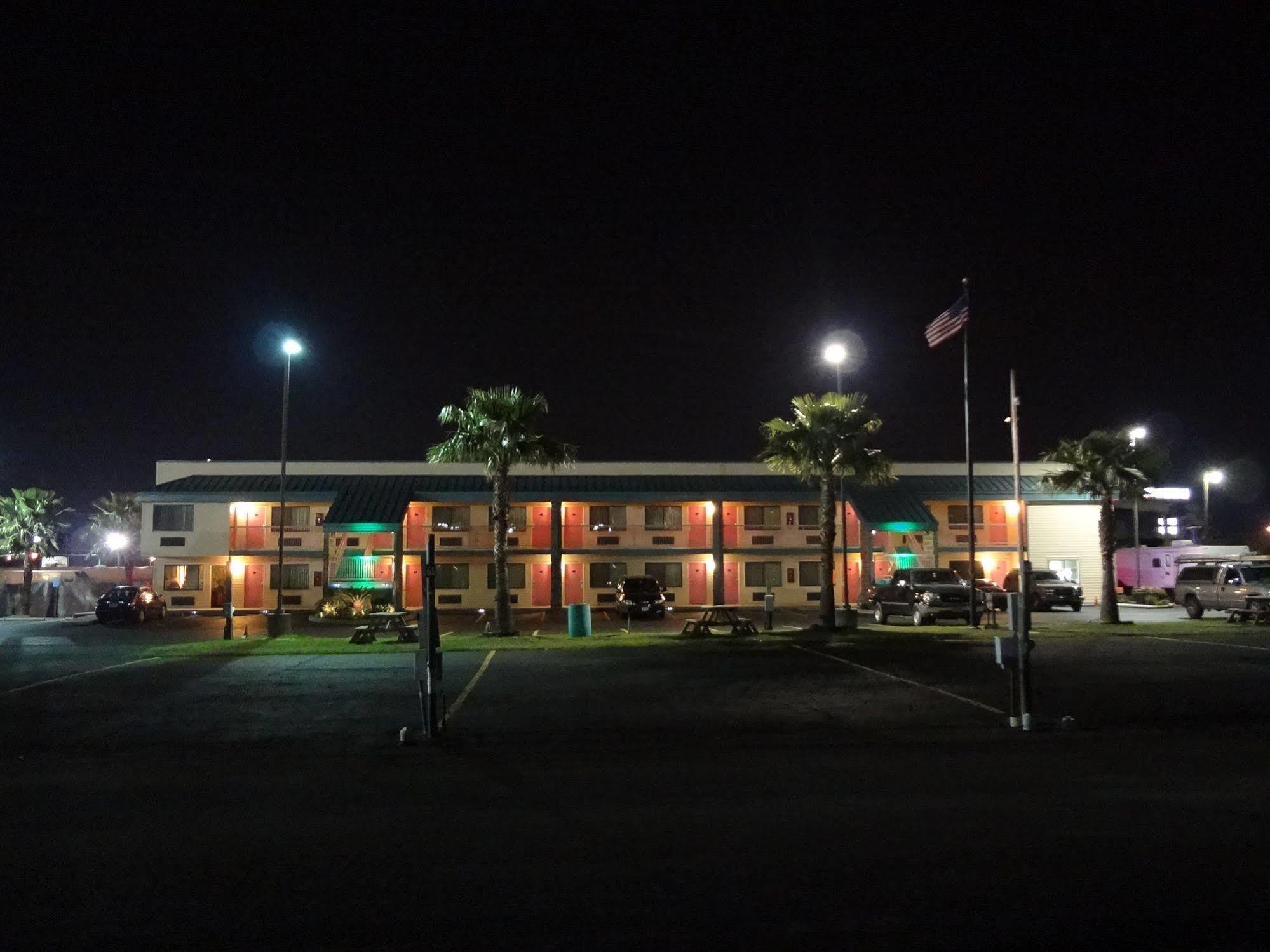 Nola Inn & Suites New Orleans Buitenkant foto